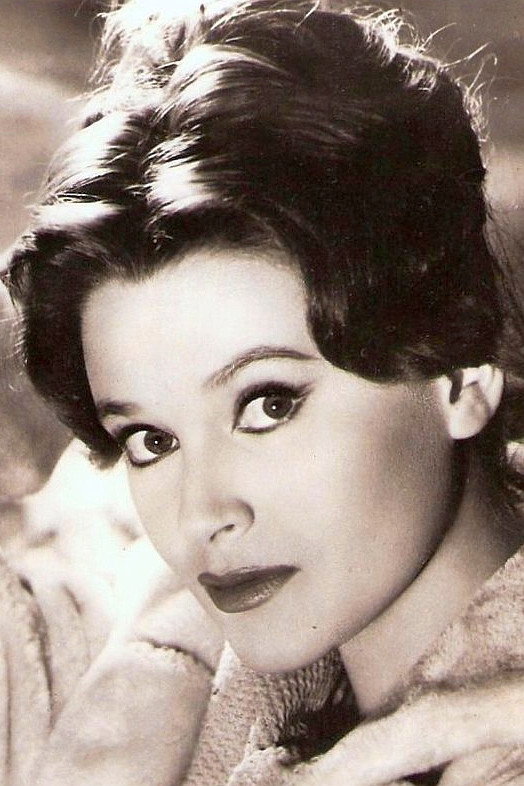 Béatrice Altariba as regina Anna d'Austria in I 4 moschettieri
