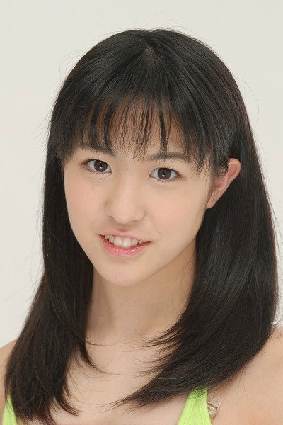 花井円香 as Ayumi in Junior idol heroine Cutie Rebellion
