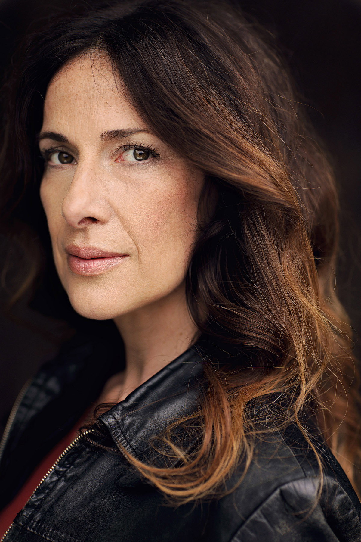 Clelia Sarto as Dr. Luna Haller in Dr. Klein