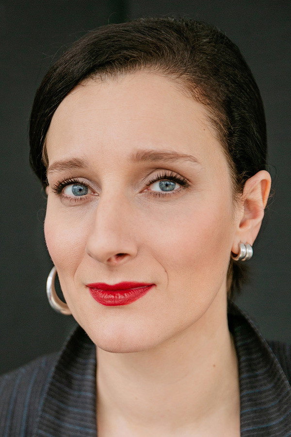 Мариэтта Цигаль-Полищук as Stepanova in Breathe