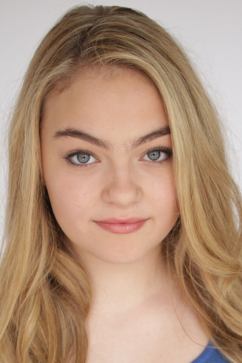 Katie Kelly as Violet in BLKBX: wht r u hding?