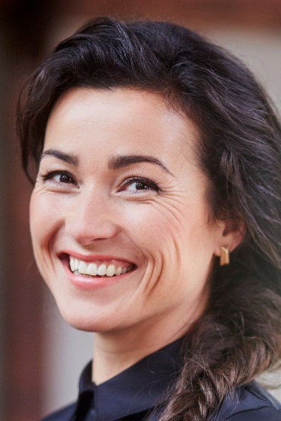 Birgit Schuurman as Pi in Floris