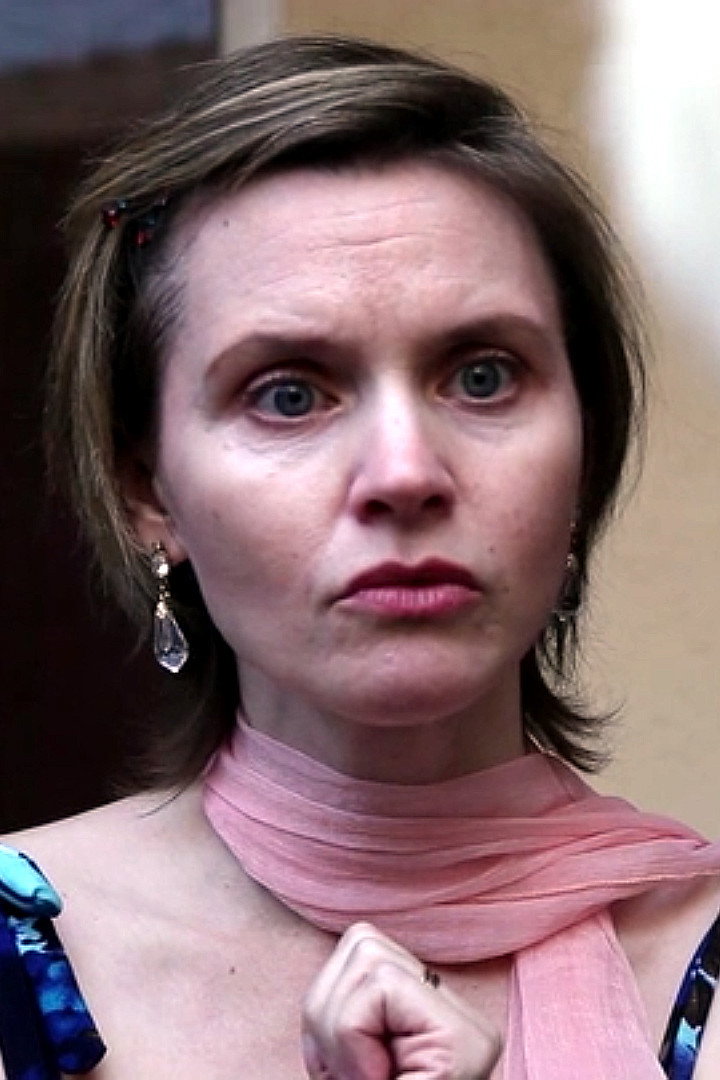 Shevonne Durkin as Mavis in Huck and the King of Hearts