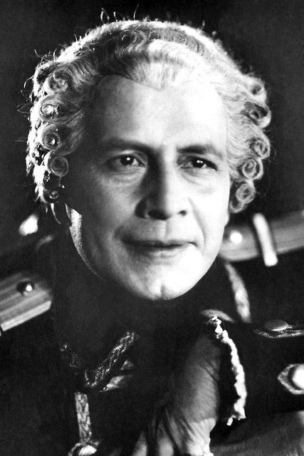 Camille Bert as Sebastián Gocho in La Réponse du destin