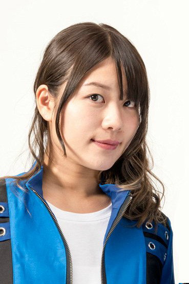 Chiaki Seshimo as Chiaki Matsudo in Ultraman X