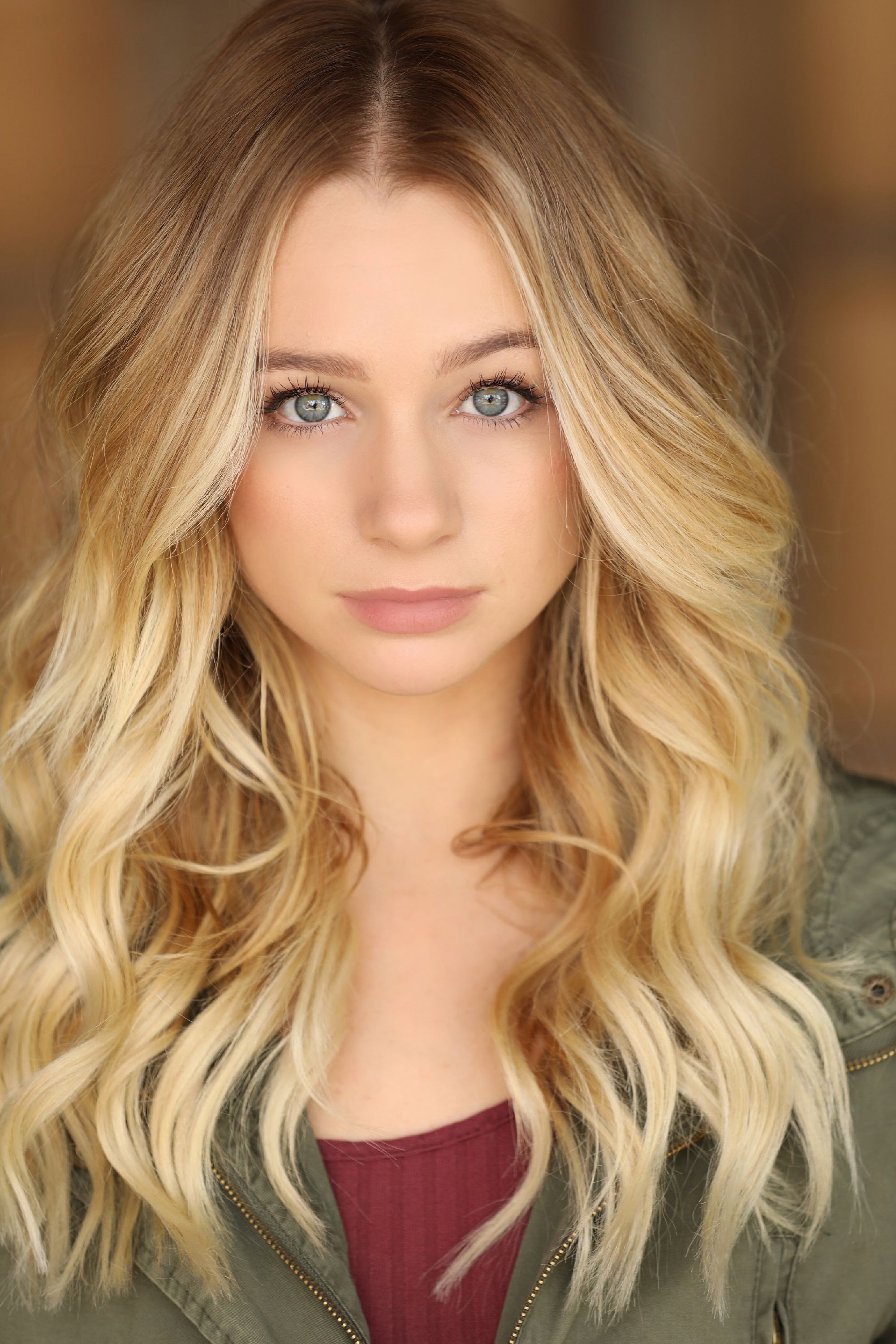 Mollee Gray as Amanda in Double Daddy