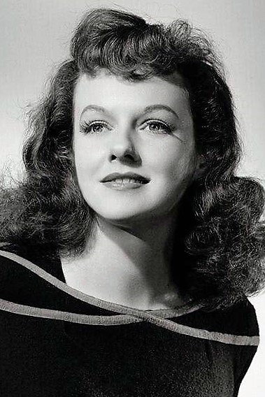 Dorothy Comingore as Marjorie Lawe (as Linda Winters) in Monstrous