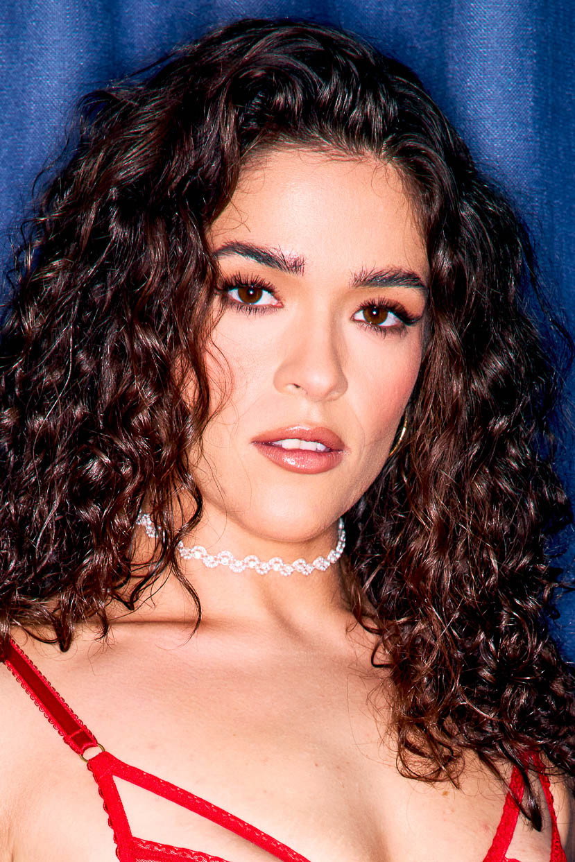 Victoria Voxxx as Dutch in Connection