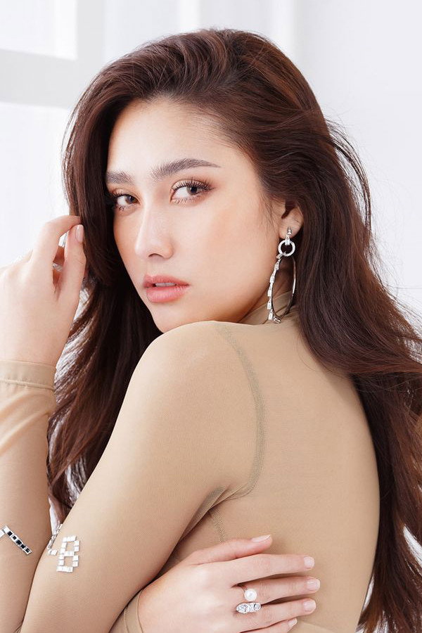 ฮาน่า ลีวิส as Kanyawee / Natwara in Revive to Kill