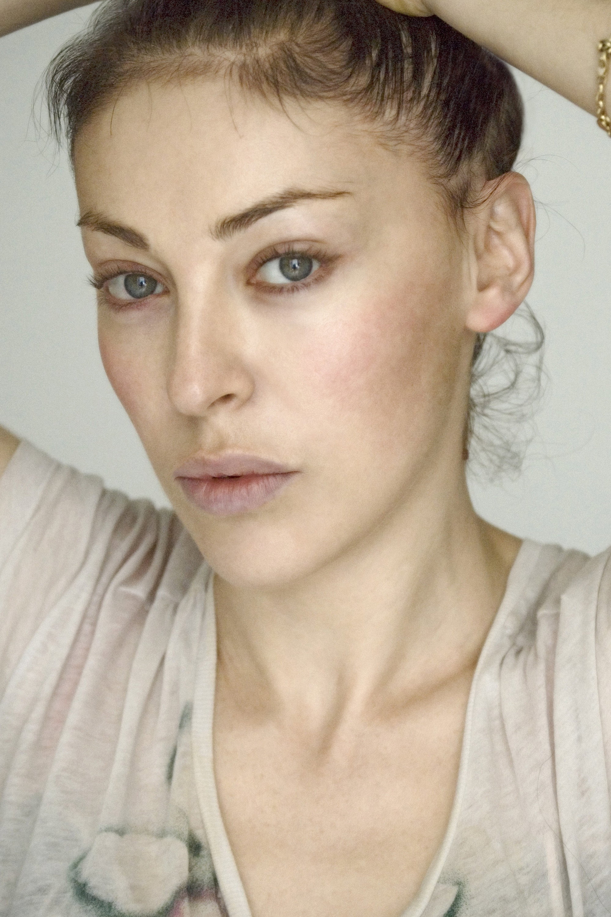 Doraly Rosa as B in Broken Lines