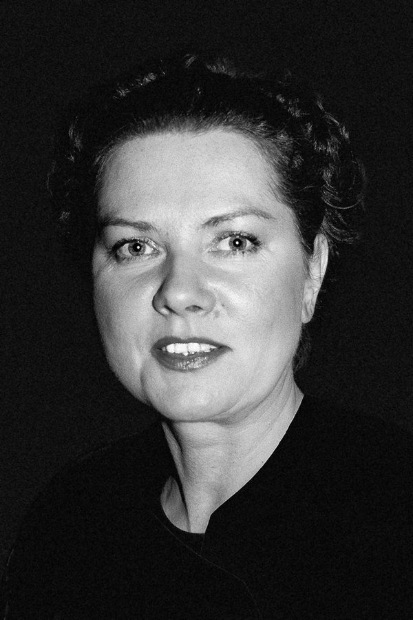 Agnieszka Kotulanka as Karska in Holy Week