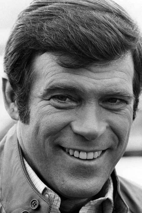 Christopher George as Peter Bell in City of the Living Dead