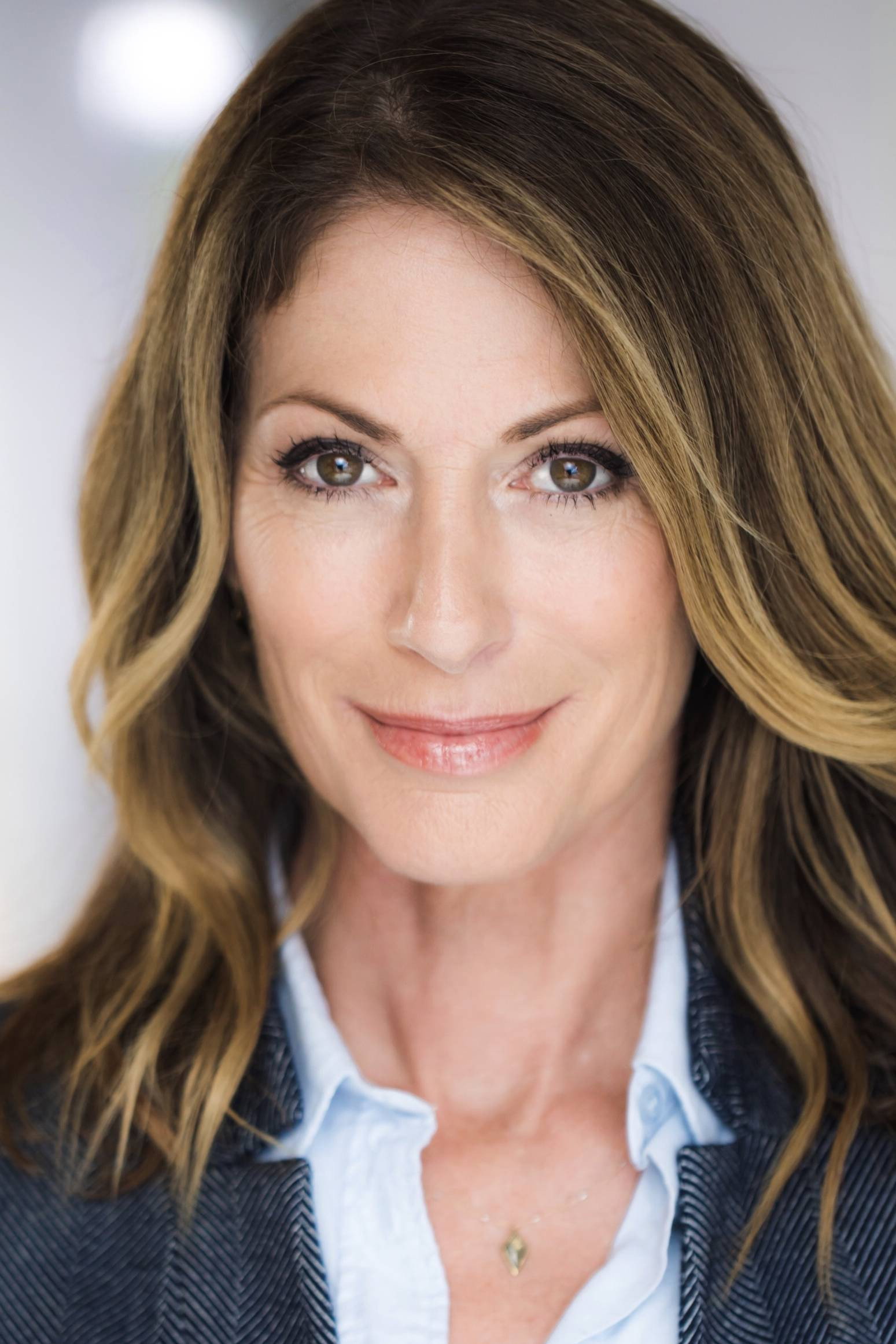 Kandeyce Jorden as Sunday Morvay in Heaven & the Suicide King