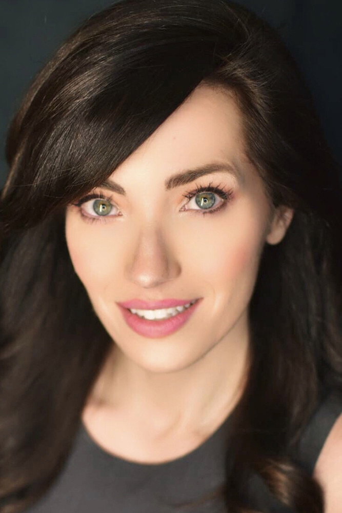 Tara Andrea as Violet in 'Twas the Text Before Christmas