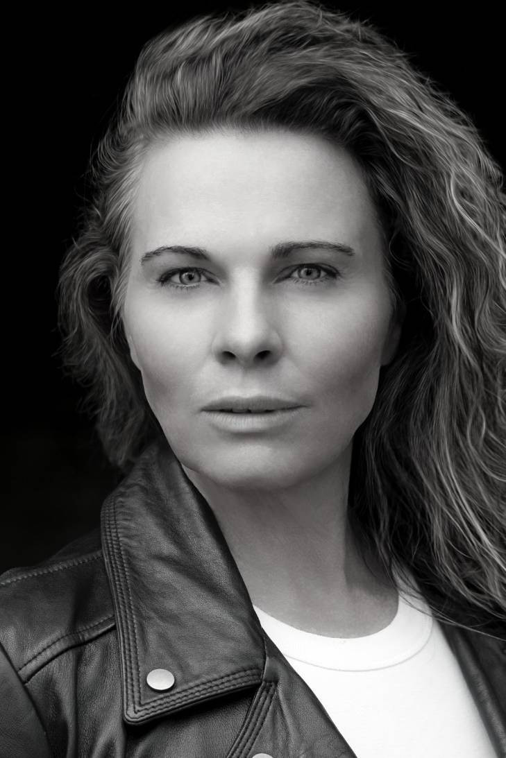 Susan Stevenson as Nora in Karri