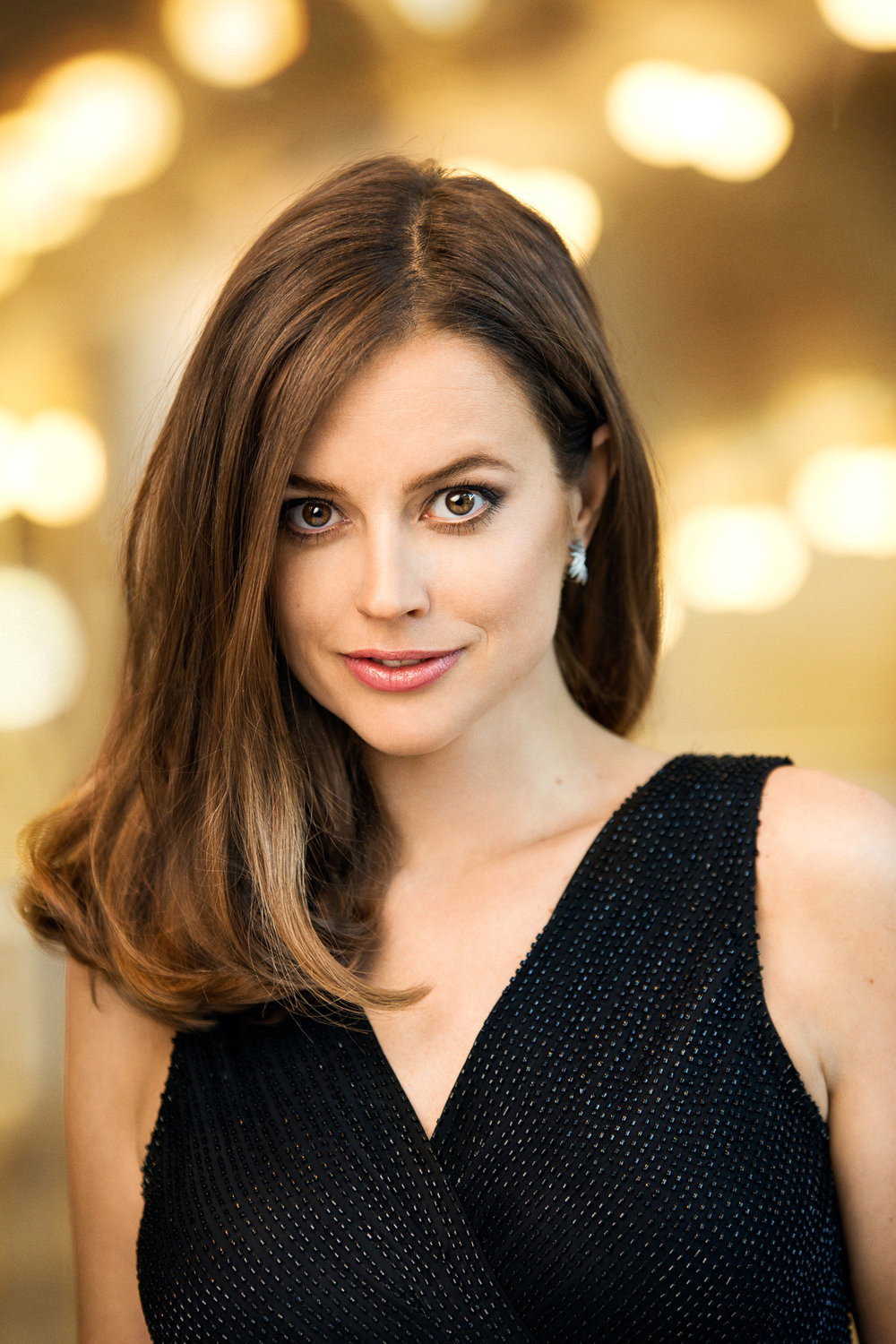 Charlotte Frogner as Barnehagetante in Jul i Tøyengata