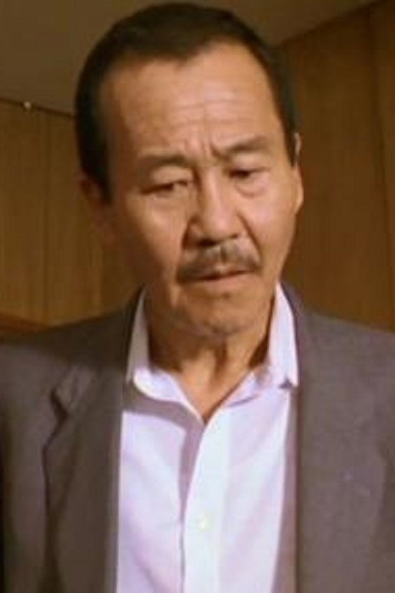 井上博一 as Tachibana in The Beast to Die