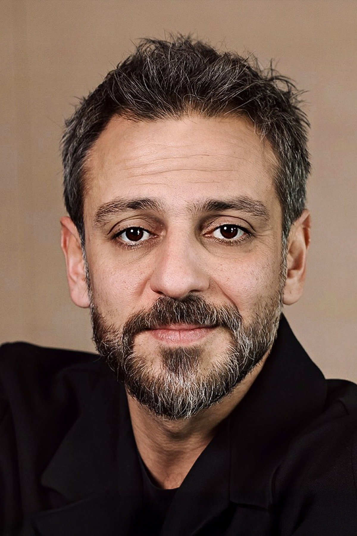 Erkan Kolçak Köstendil as Deniz in My Father