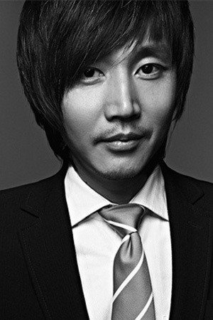 Yadong Zhang as Self in STRAWBERRYMAN