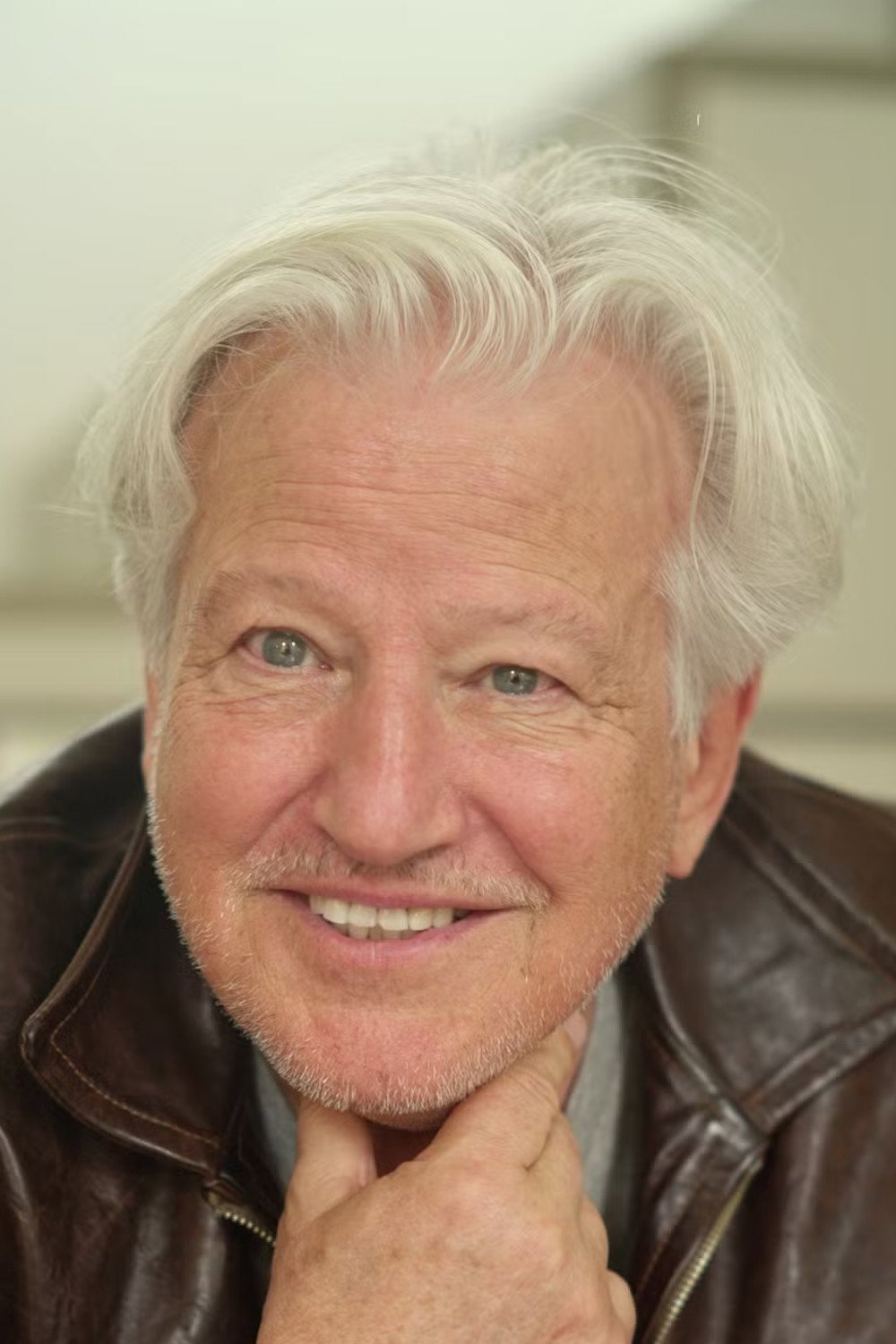 Luciano Simioni as David in Violanta