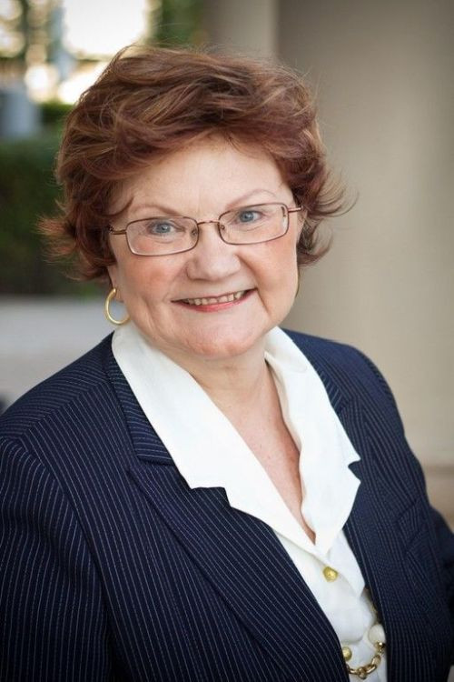 Sharyn Kmieciak as Mrs. Green in The Unsung