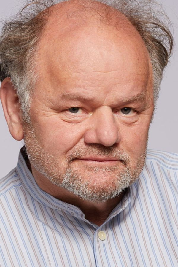 Gottfried Breitfuß as Prof. Blumberg in The Universal Theory