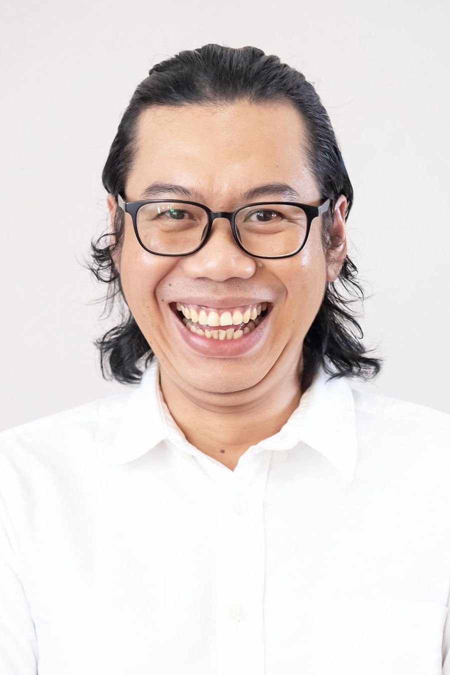 Royhan Hidayat as Manti in Bukan Cowok Idola