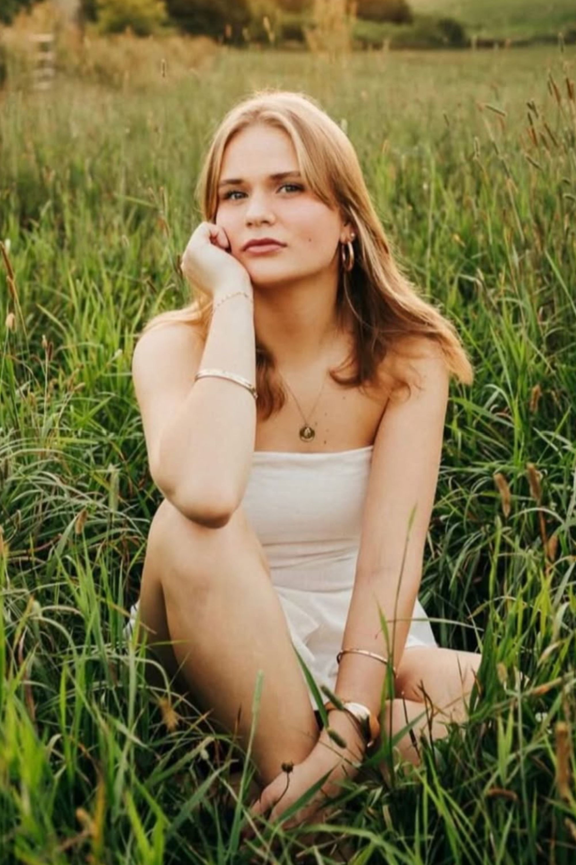 Lily Friberg as Callie Clarke in Catch Cathy