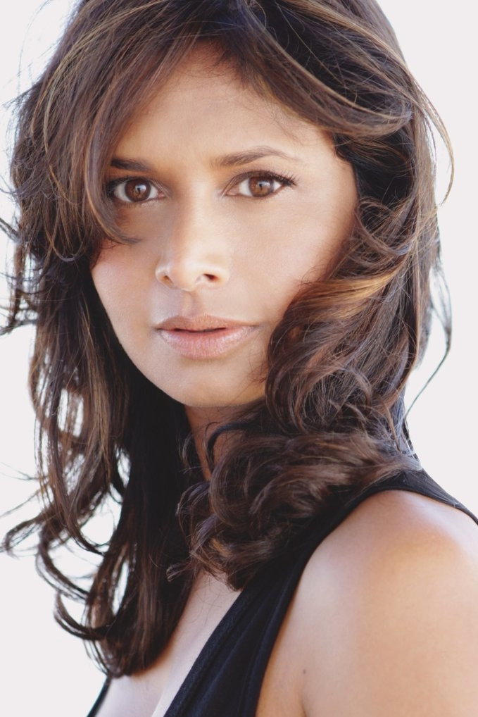 Anoja Dias Bolt as Anika in Outcast