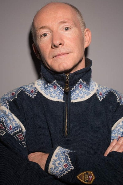 Diarmuid de Faoite as Cathal Mac Iarnáin in Corp + Anam