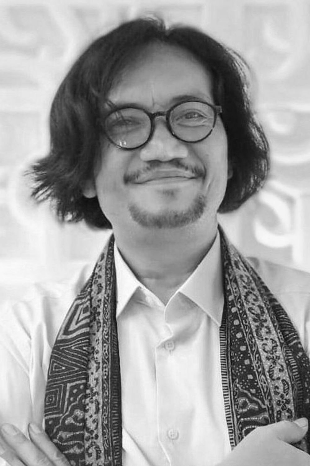 Whani Darmawan as Kusno in Warung Pocong
