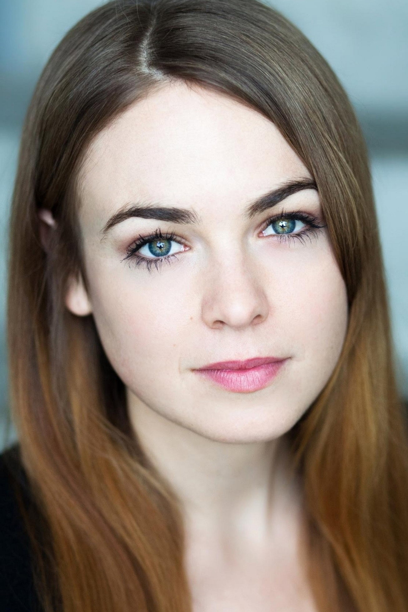 Emily Barclay as Brenda in Love Birds