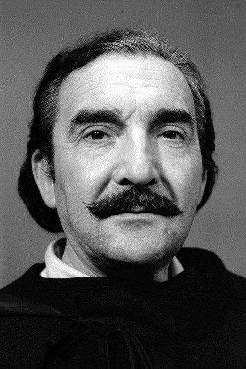 Mario Montilles as Bartender in Terre sacrée