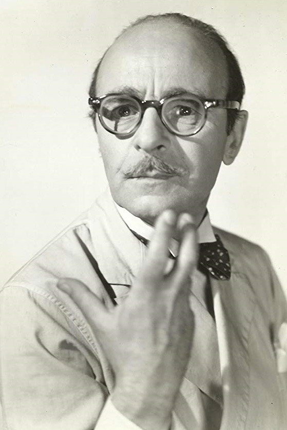 Mikhail Rasumny as François in Blue Skies
