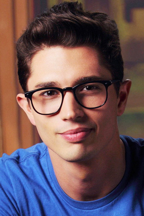 Joe Dinicol as Nick Wagner in The L.A. Complex