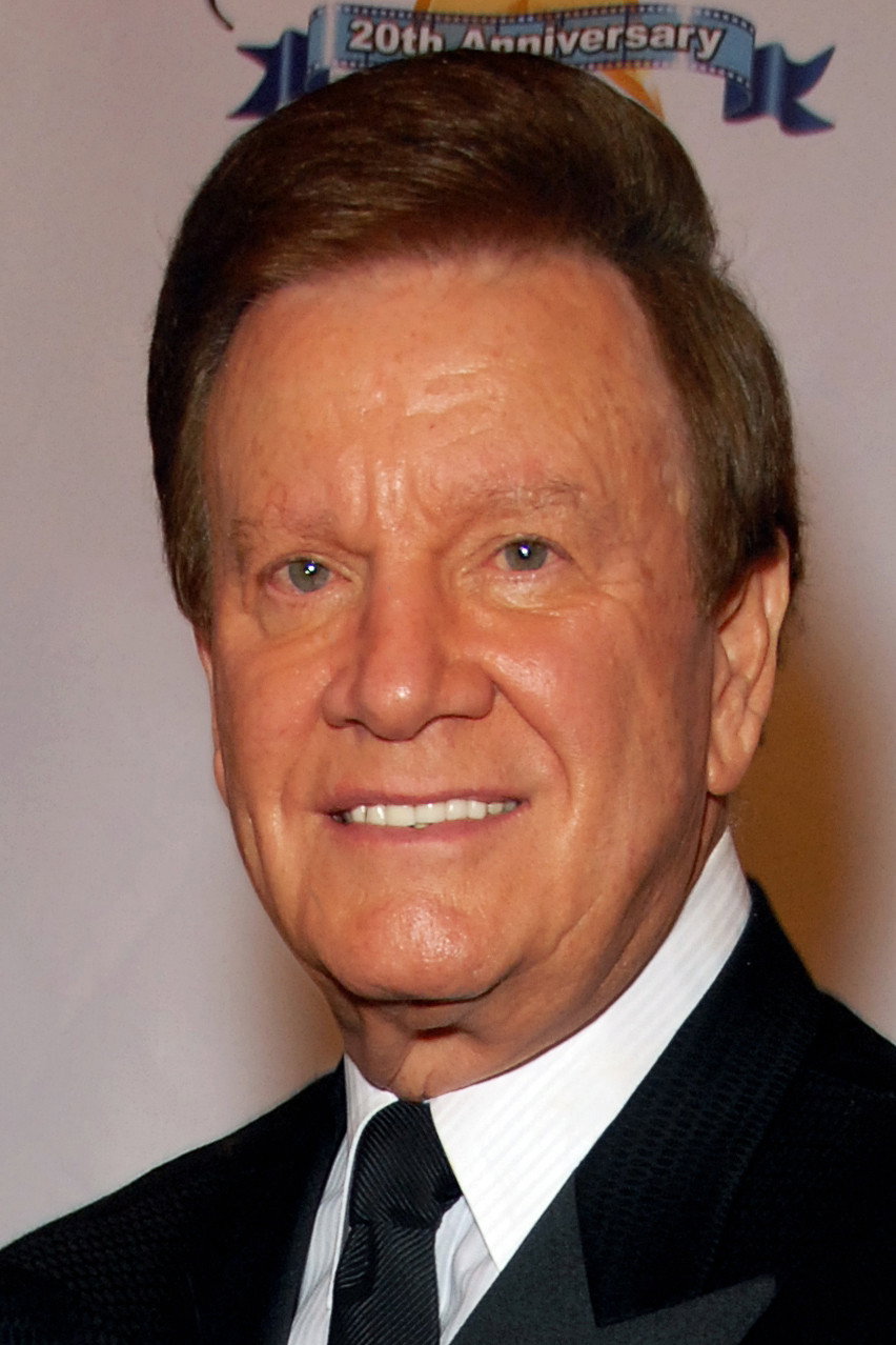Wink Martindale as Self - Host in Instant Recall