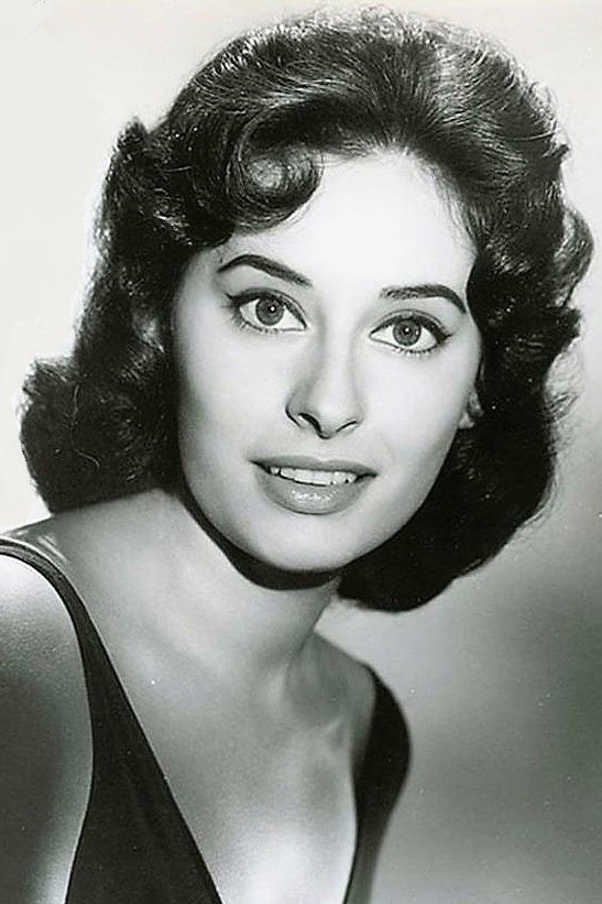 Ina Balin as Mona Shannon in Run Like a Thief