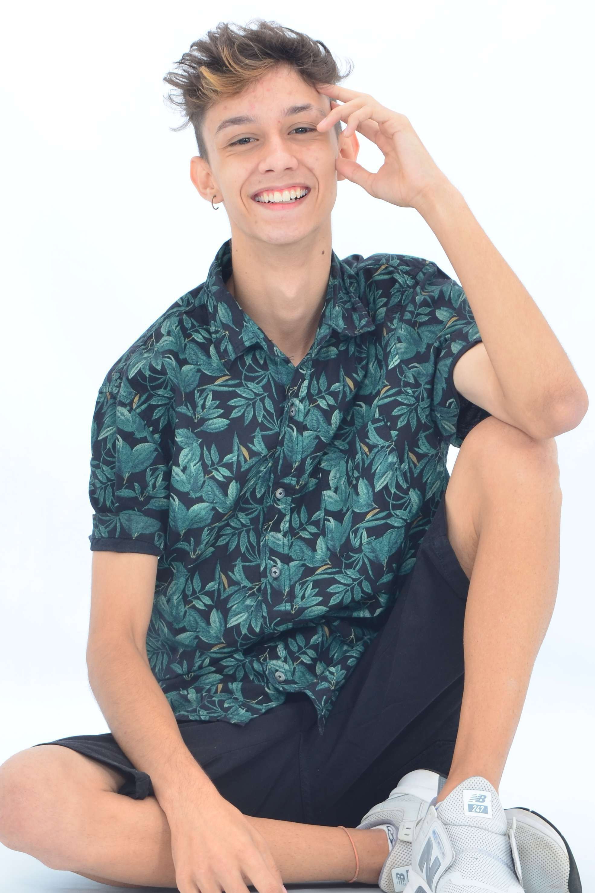Vini Franco as Lucas Pereira in Escuridão
