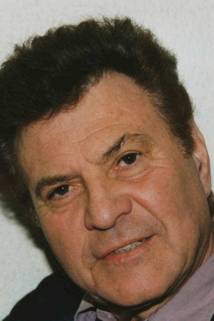 Erwin Strahl as Bilek in Auf der Reeperbahn nachts um halb eins