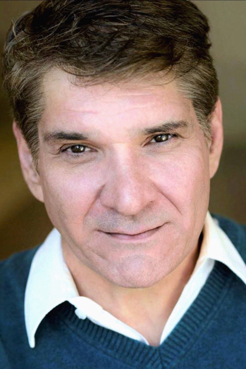 Matt Hudson as Artie in Holiday à la Carte