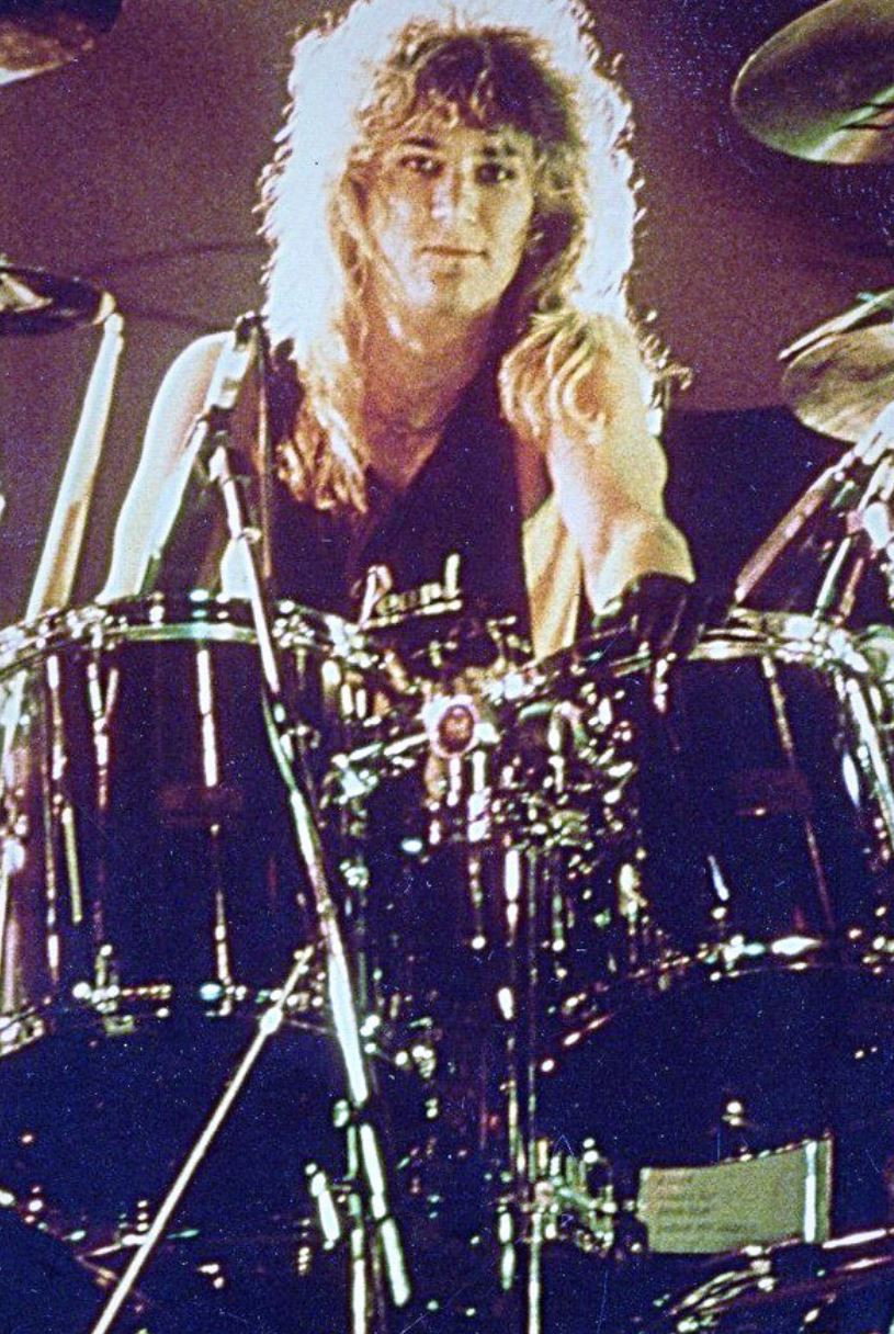 Ken Mary as Drums in House Of Lords: Live at Firefest