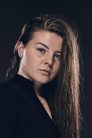 Sandy Ryan as Self in Dalton Smith vs. Jose Zepeda