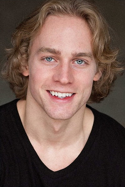 William Poole as Lee in Deadlocked
