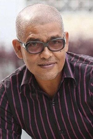 Kazar Saisi as Hj. Samsuri in Bonji