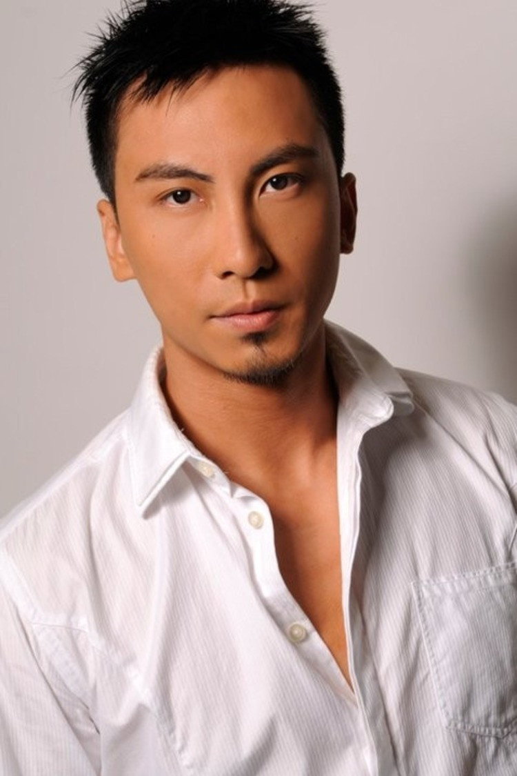 杜宇航 as Xu Xilin in The Woman Knight of Mirror Lake