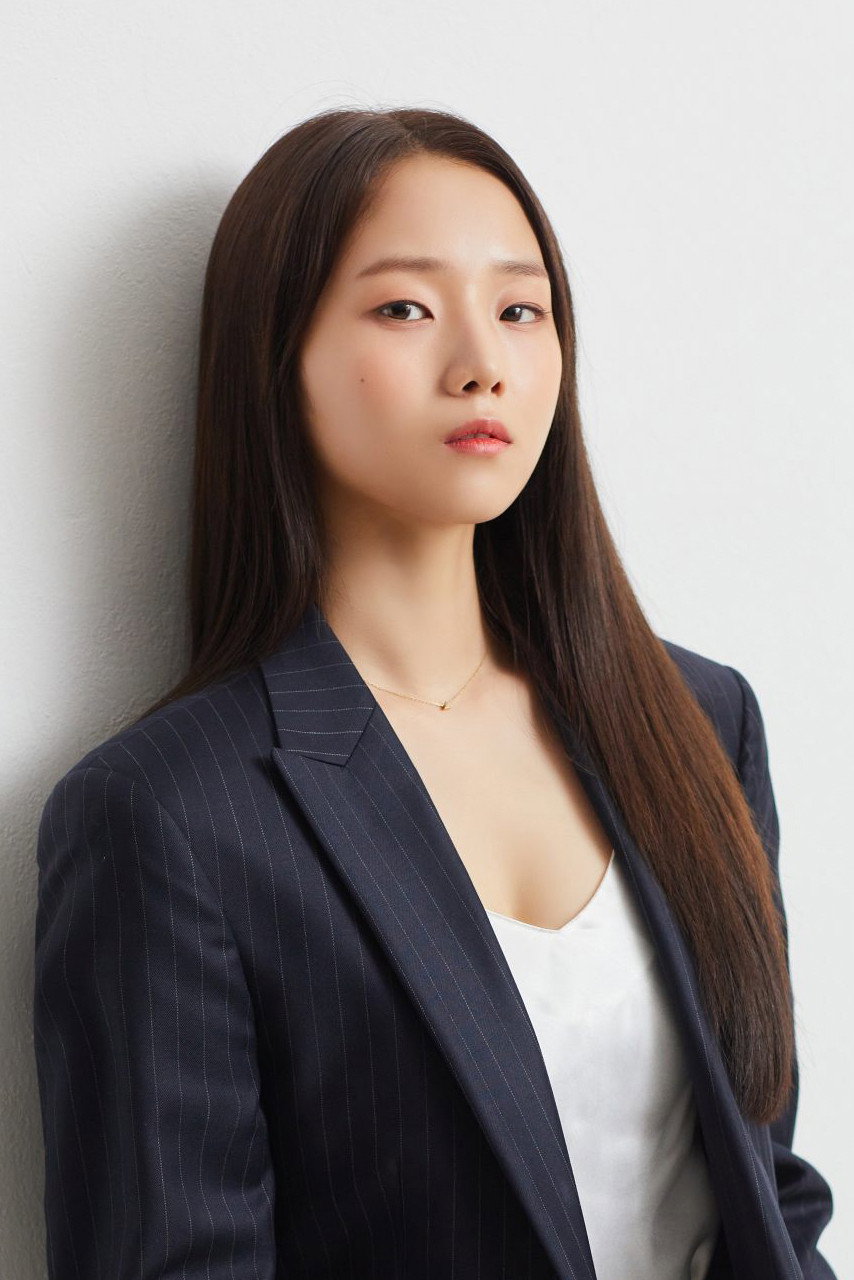 Jeong Seon-yul as Oh Ja Du in Love as You Taste