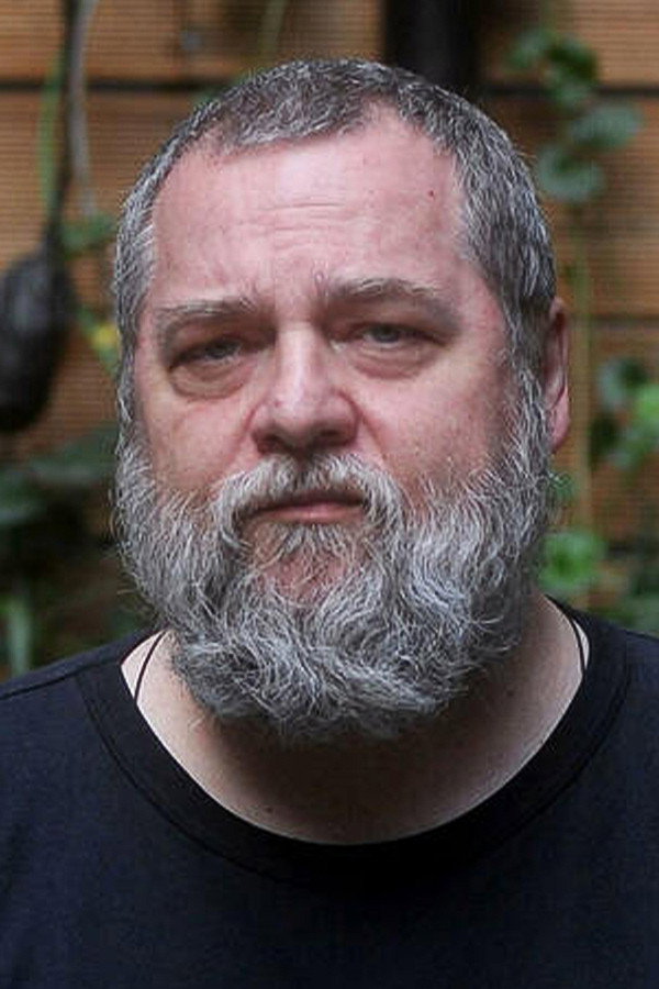 Nikola Pejaković as Zaviša Trulić 'Beli' in Advocado