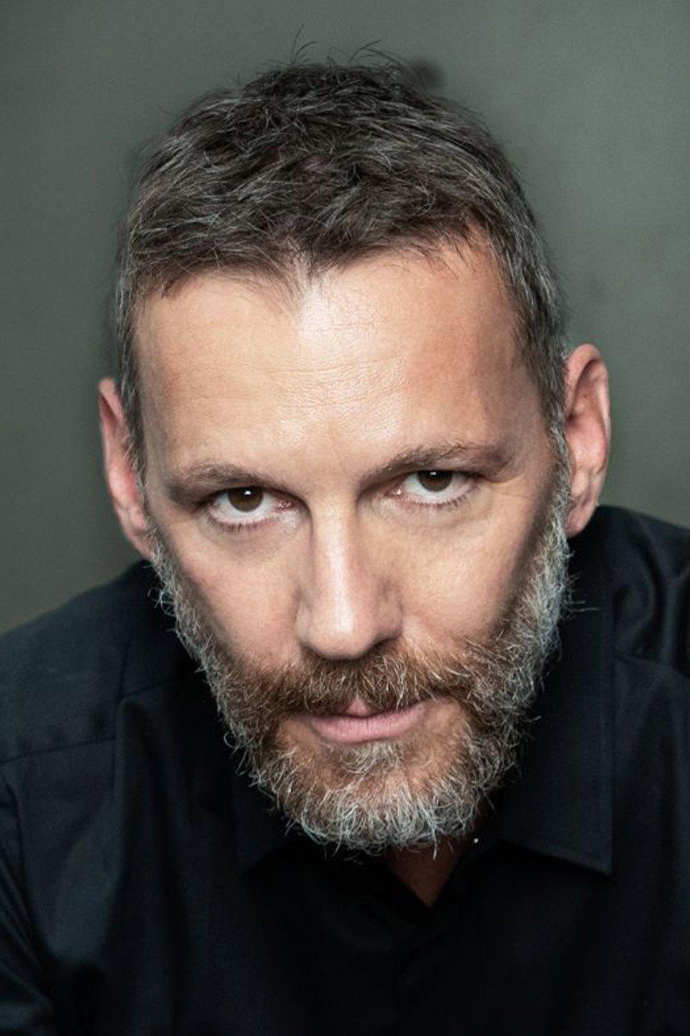 Knut Berger as Günther in Oh Hell!