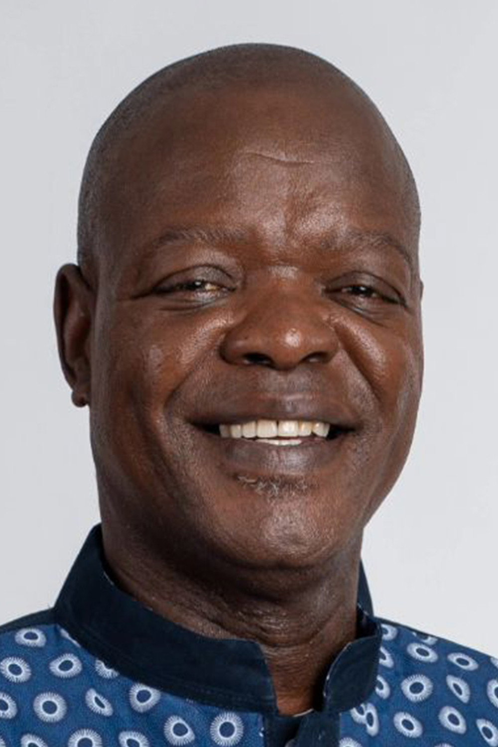 Seputla Sebogodi as Skeel in Max and Mona