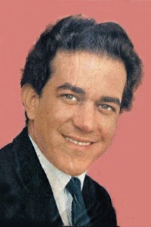 Rildo Gonçalves as Petrônio in Bel-Ami